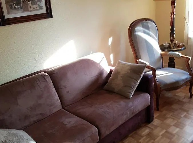 Maison Accueillante Dans Avec Terrasse. Vakantiehuis