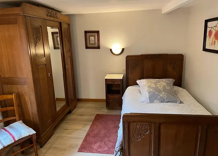 Maison Accueillante Dans Avec Terrasse. Vakantiehuis
